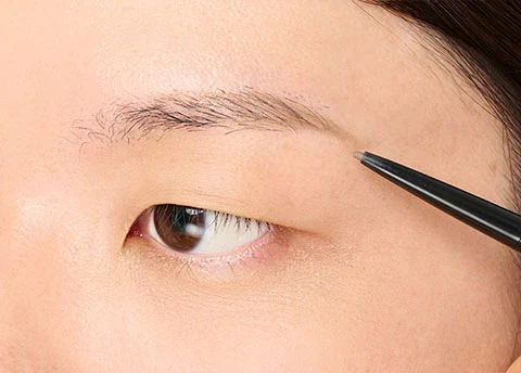 男性に似合う眉毛の描き方